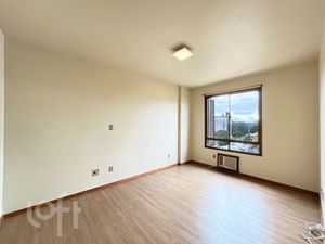 Image 8 - 887972