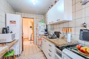 Image 10 - 887972