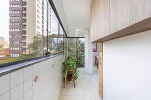 Image 9 - 887973