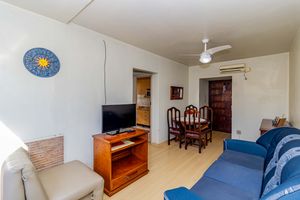 Image 1 - 887974
