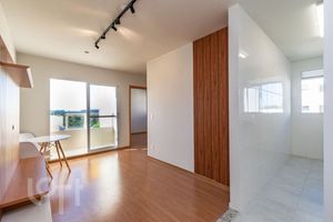 Image 8 - 887976