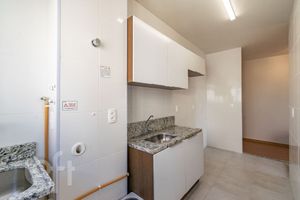 Image 31 - 887976