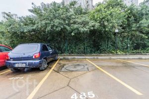 Image 33 - 887976