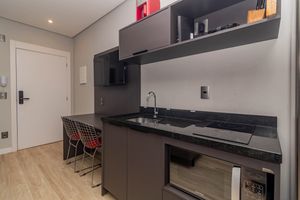 Image 7 - 887978