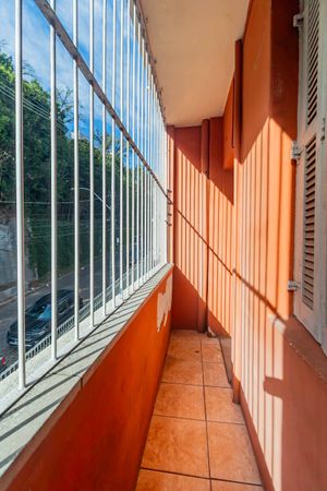 Image 9 - 887979