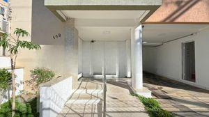 Image 49 - 887982