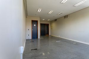 Image 3 - 887985
