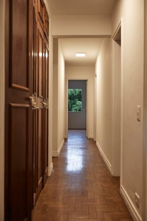 Image 18 - 887988