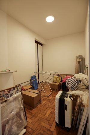 Image 32 - 887988
