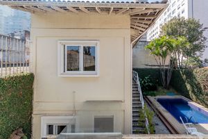 Image 69 - 887999