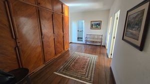 Image 14 - 887999