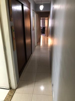 Image 8 - 888001