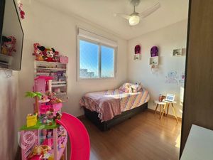 Image 17 - 888002