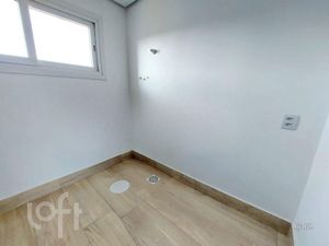 Image 8 - 888047