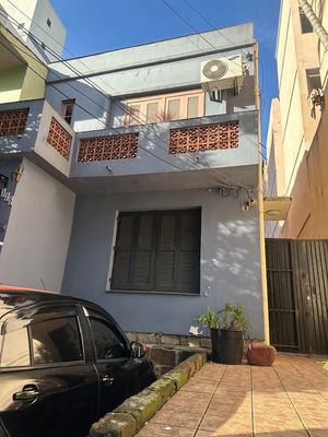 Image 9 - 888051