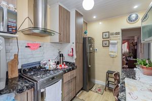 Image 17 - 888054