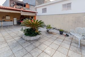 Image 29 - 888054