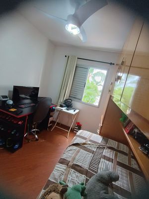 Image 18 - 888056