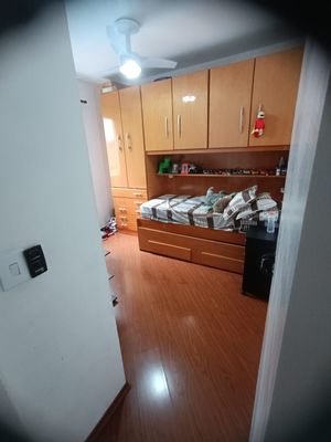 Image 20 - 888056