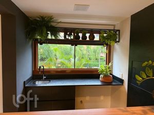 Image 8 - 888057