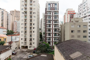 Image 13 - 888058