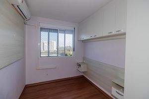Image 19 - 888069