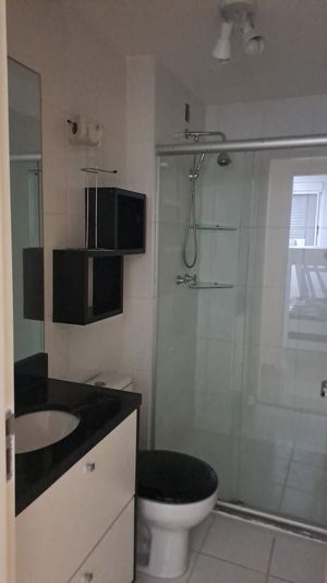 Image 8 - 888069