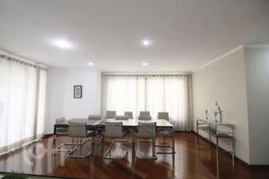 Image 35 - 888081