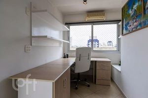 Image 8 - 888083