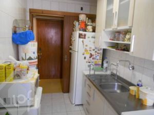 Image 11 - 888089