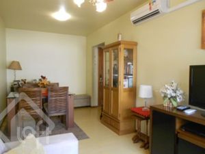 Image 4 - 888089