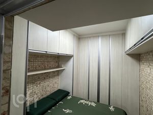 Image 13 - 888091