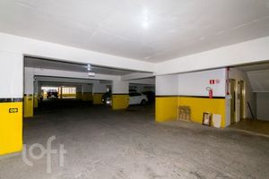 Image 15 - 888092