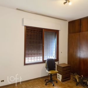 Image 7 - 888093
