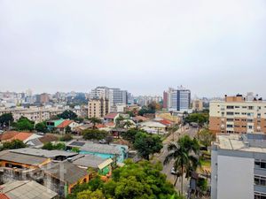 Image 15 - 888095