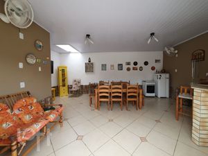 Image 28 - 888096