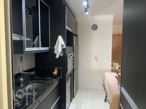 Image 15 - 888103