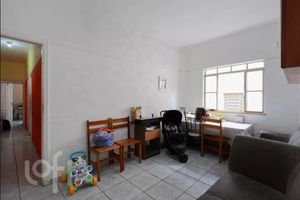 Image 2 - 888104