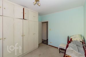 Image 8 - 888105
