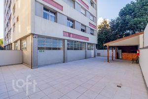 Image 31 - 888105