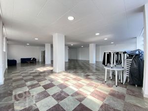Image 13 - 888105