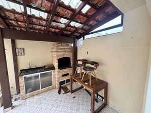 Image 3 - 888124