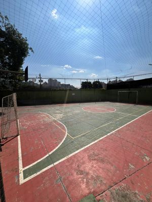 Image 18 - 888134