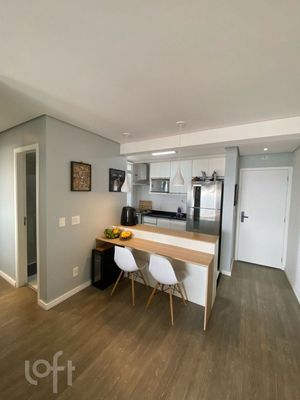 Image 9 - 888136