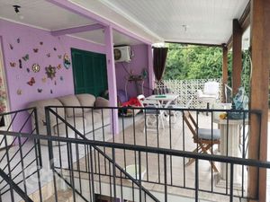 Image 1 - 888138