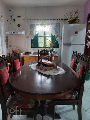 Image 16 - 888138