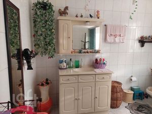 Image 7 - 888138