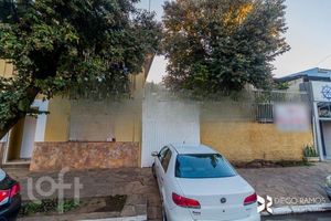 Image 35 - 888139