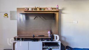 Image 15 - 888144