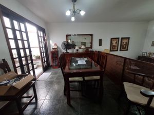 Image 4 - 888227
